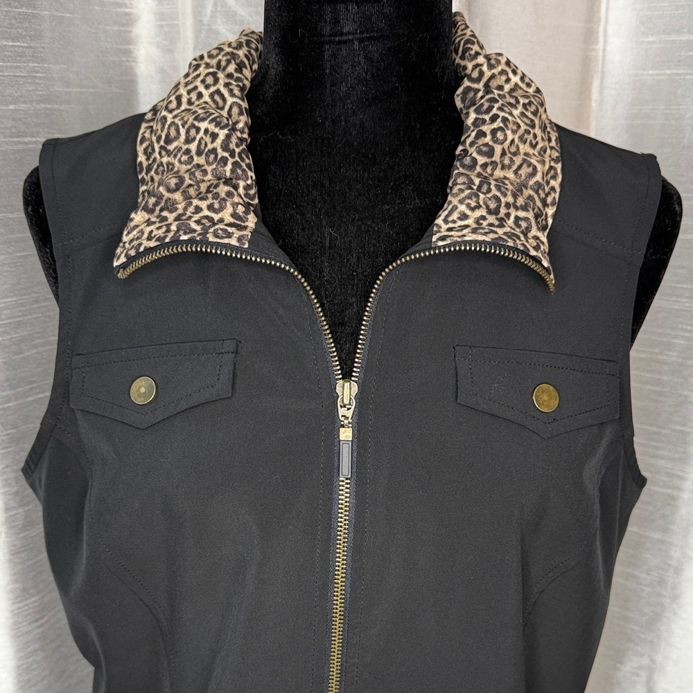 Weekends by Chico’s Black Full Zip Animal Print Collar Vest Women’s 1 (Med 8)